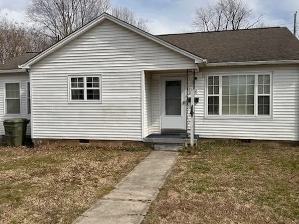 820 Mahr Ave, Lawrenceburg, TN 38464
