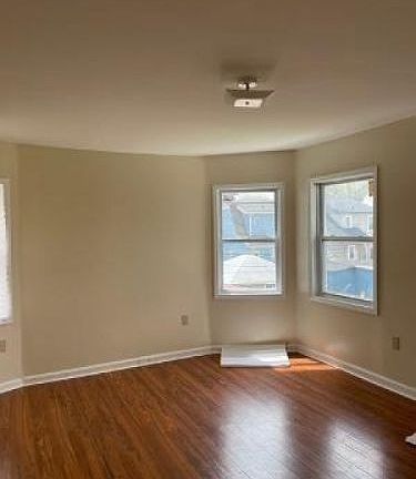 2nd image of 43 Telford St