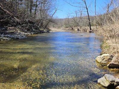 282 Cambridge Ln, Pyatt, AR, 72672