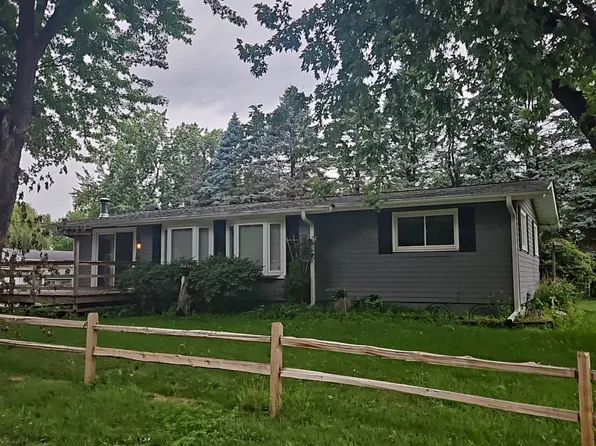 1236 2nd St, Saint Paul Park, MN 55071