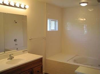 5th image of 115 Merida Dr