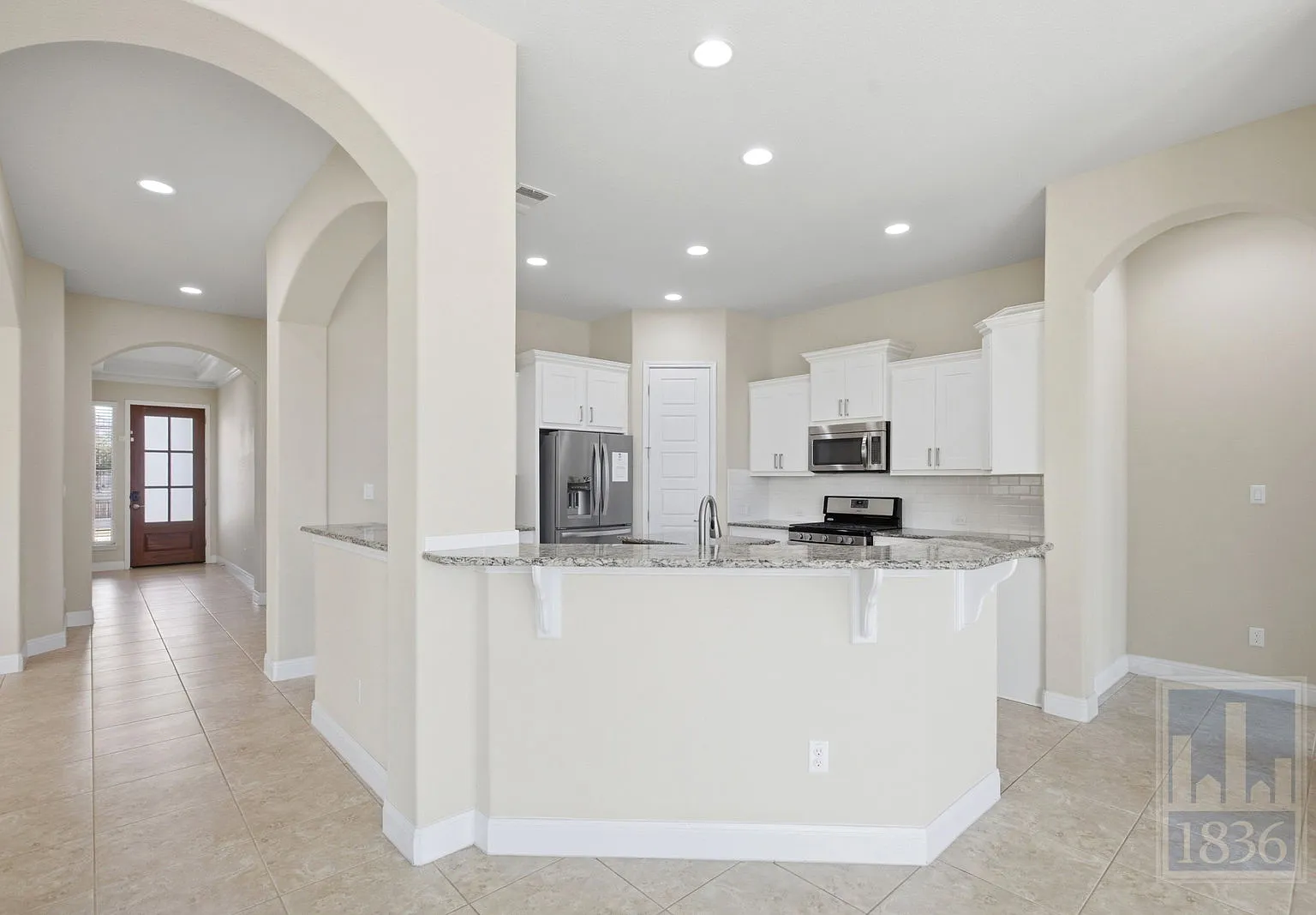 4 bed, 3.0 bath, 2563 sqft, $2,650 — Photo 2