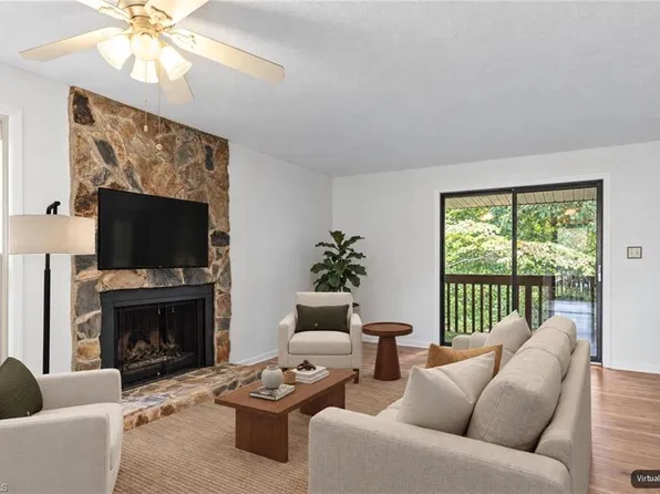 178 Driftwood Ln, Winston Salem, NC 27104