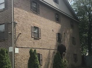 80 Stanton St APT 3, Worcester, MA 01605