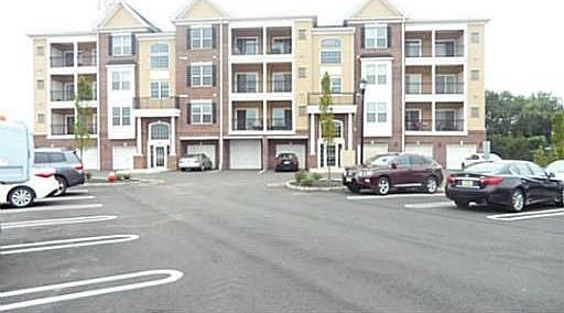 5th image of 531 Doral Ct #5