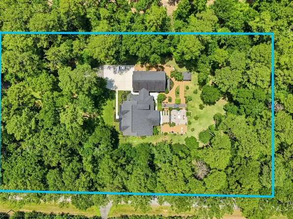 1967 Little John St, Montgomery, TX 77316