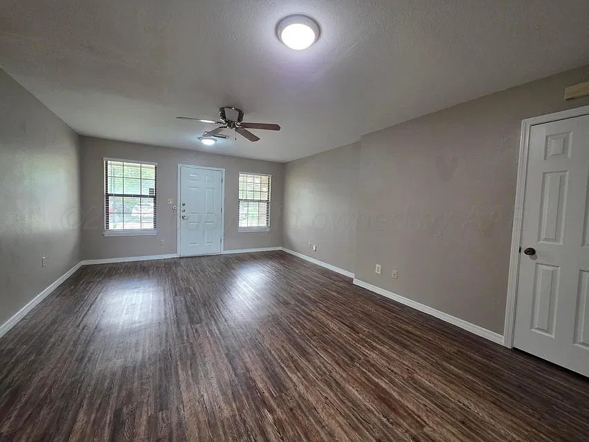 2 bed, $1,595 — Photo 3