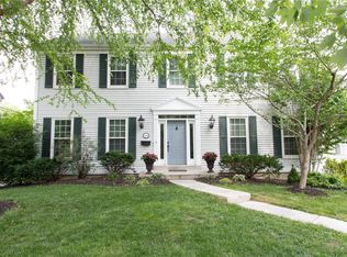 638 S Berry Rd, Saint Louis, MO 63122