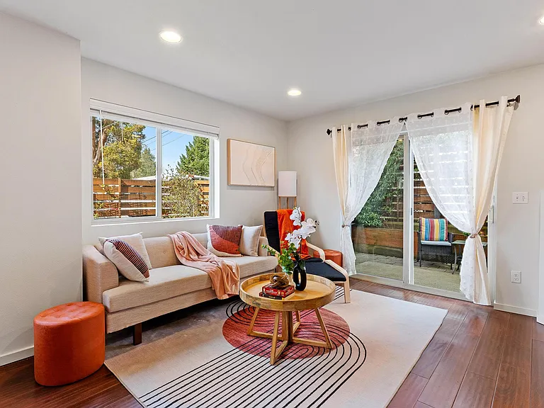 Delridge Way SW — Photo 2