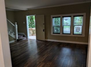417 Center St, Woodstock, IL 60098