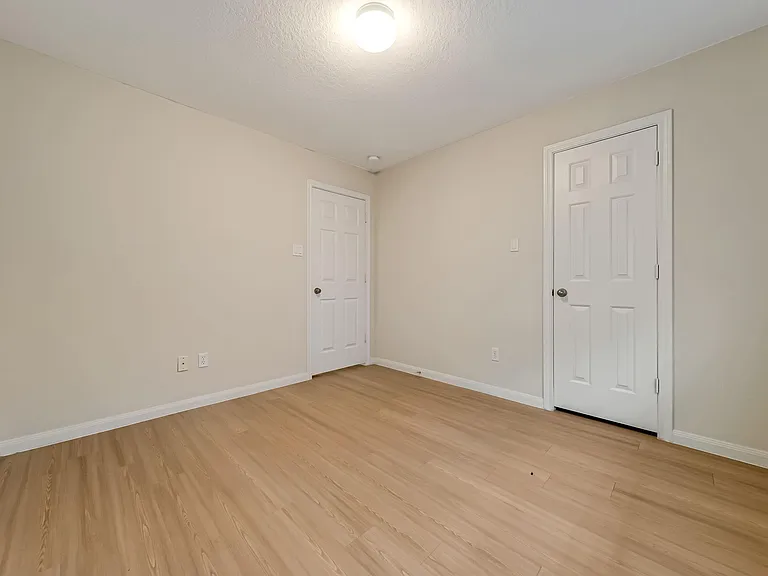 12810 Lake Shore Dr — Photo 20