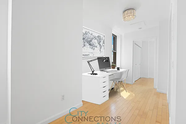 Rented by City Connections Realty | media 5