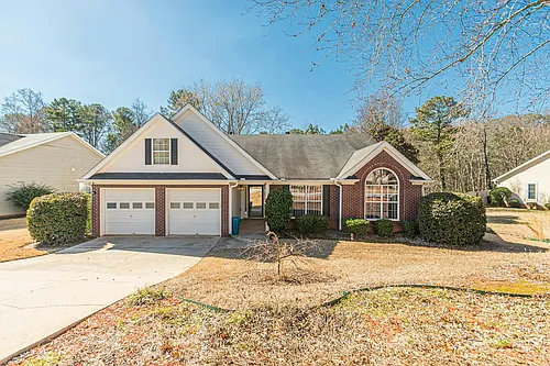 5755 Lakeview Cir Photo 1
