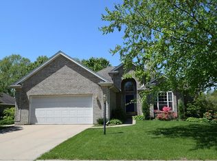 925 Barrington Rd, Iowa City, IA 52245