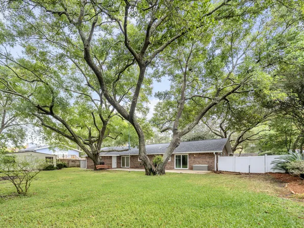 425 Stahlman Ave, Destin, FL 32541
