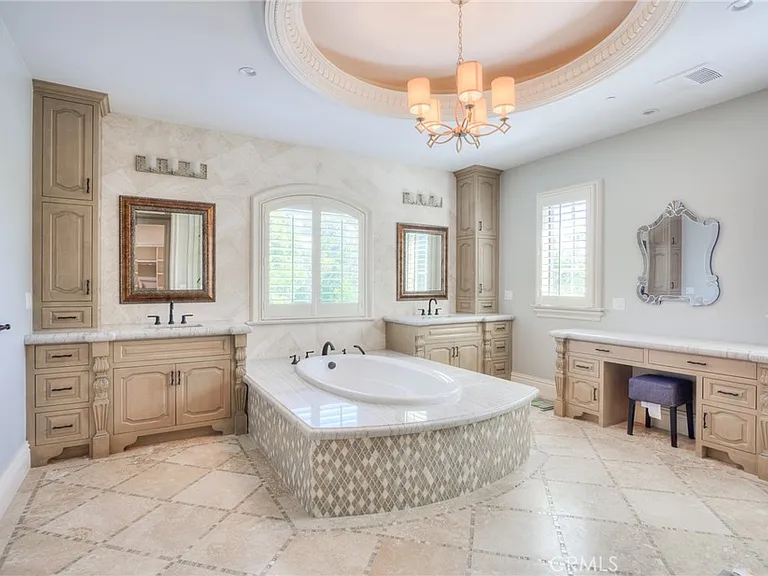 605 Walnut Ave — Photo 42