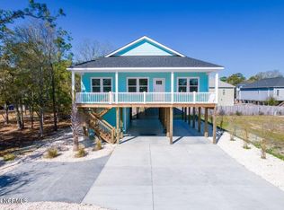 132 NW 23rd St, Oak Island, NC 28465
