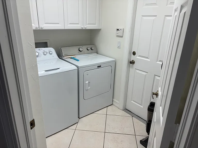 1166 Royal Palm Dr — Photo 10