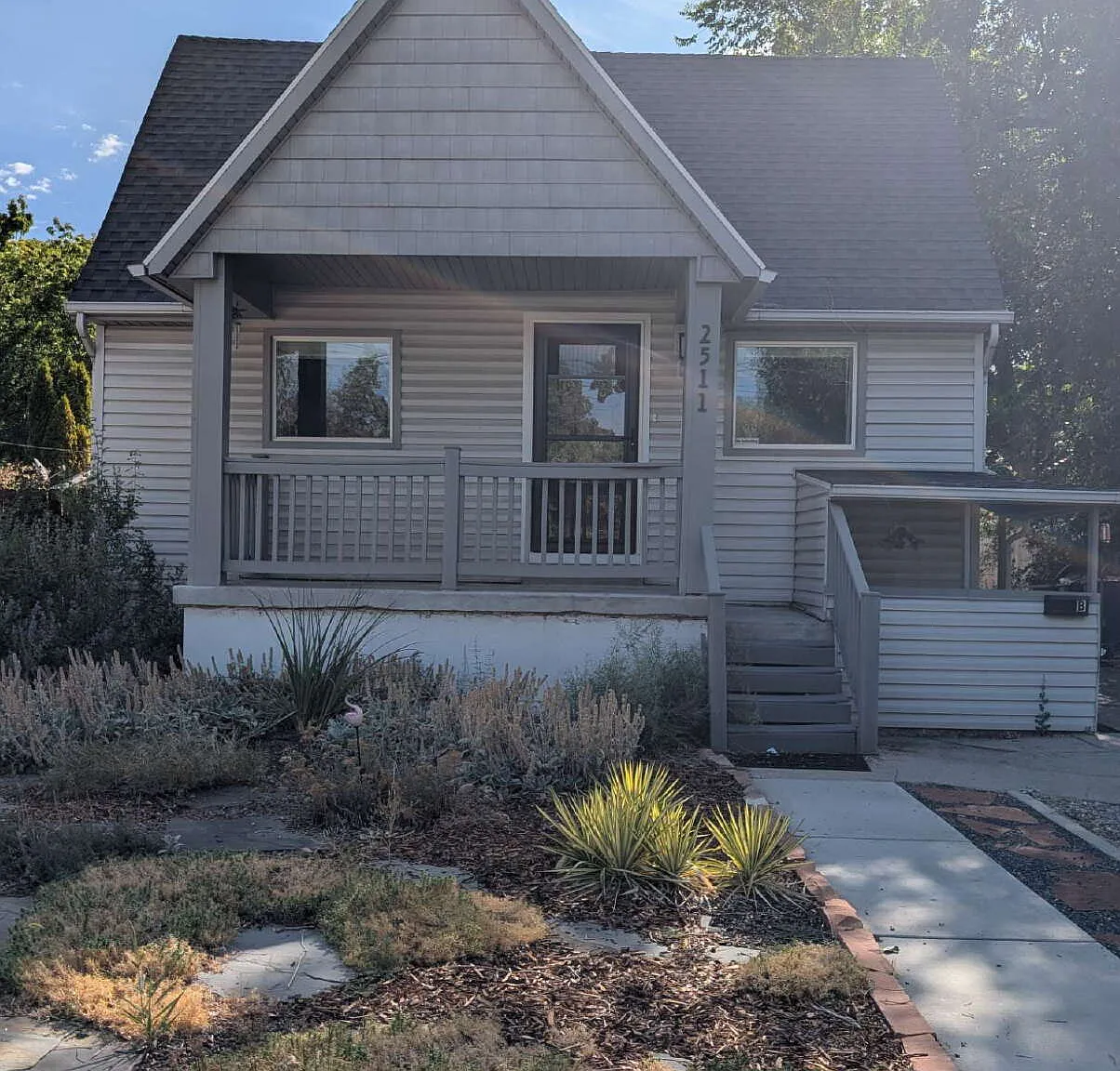 2 bed, 1.0 bath, 1000 sqft, $1,550 — Photo 1