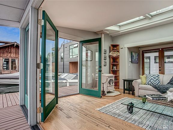 4th image of 3146 Portage Bay Pl E APT F