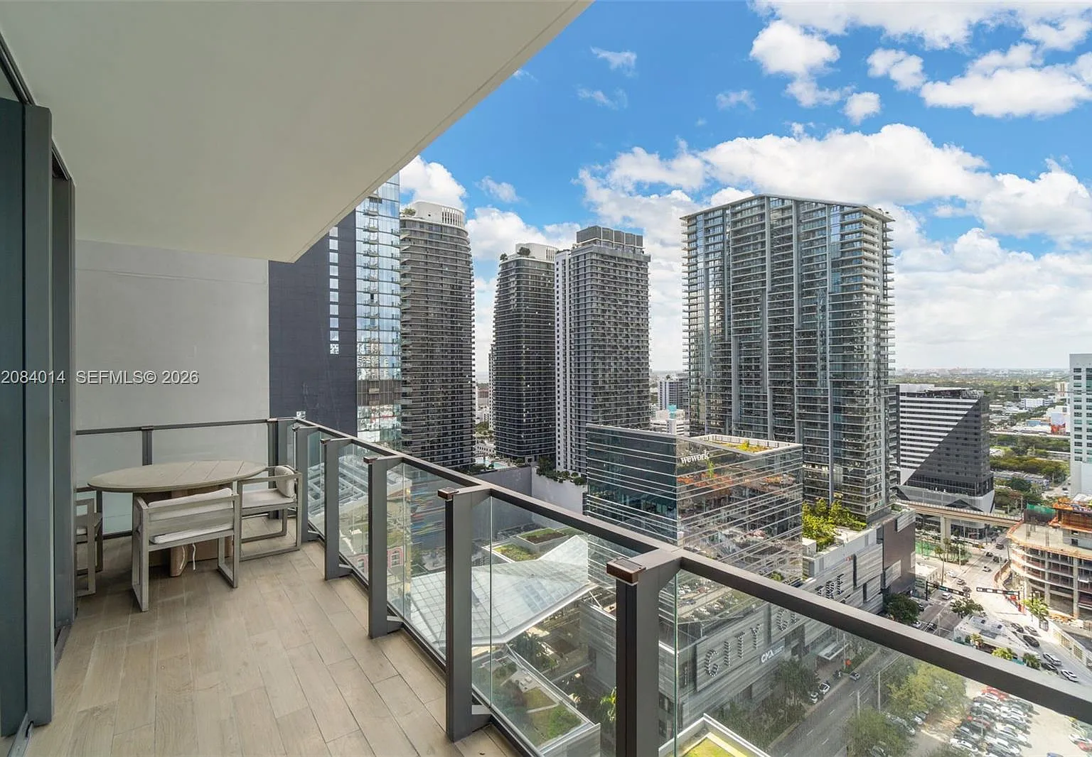 Reach Condo — Photo 2