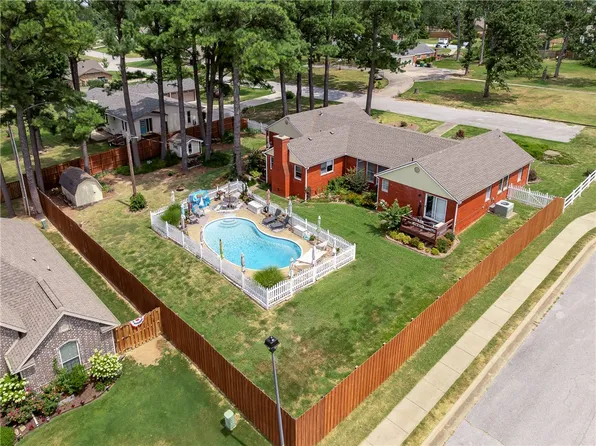 1406 W Birch Dr, Rogers, AR 72758