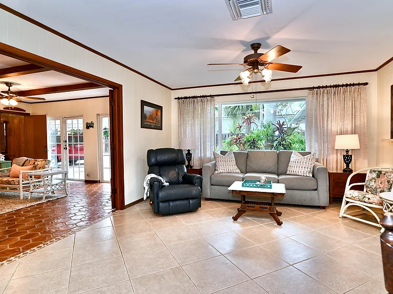 129 Alhambra Pl — Photo 29