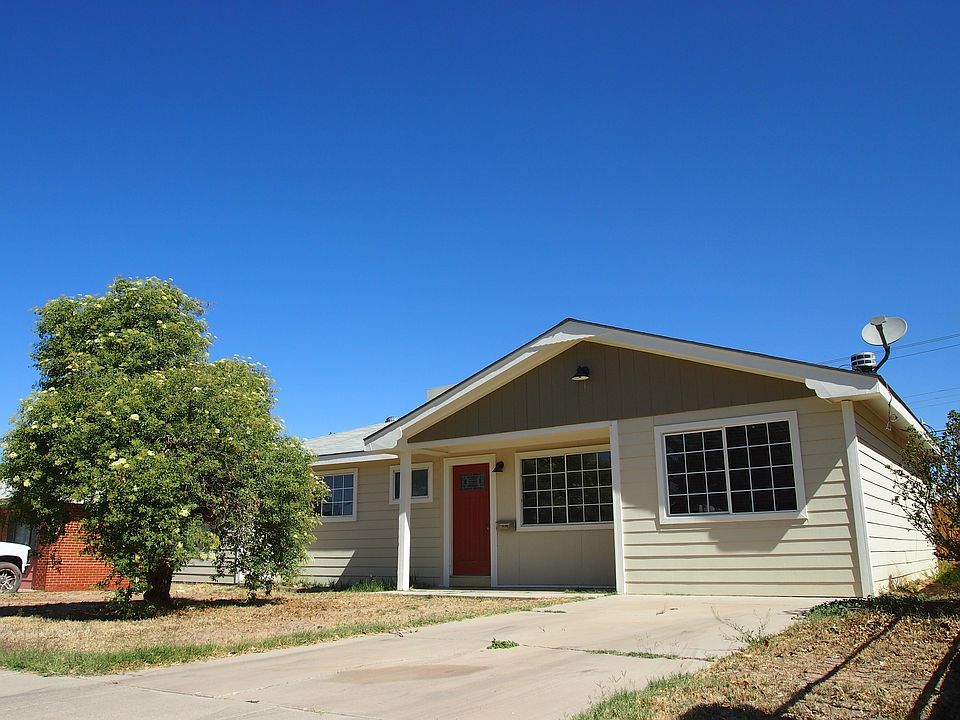1st image of 2307 Aspen Dr