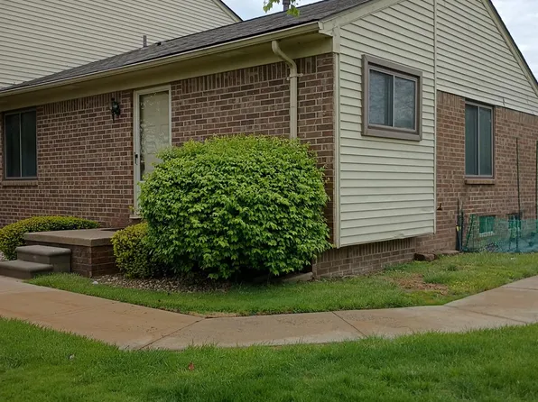 48600 Sugarbush Rd, Chesterfield, MI 48047
