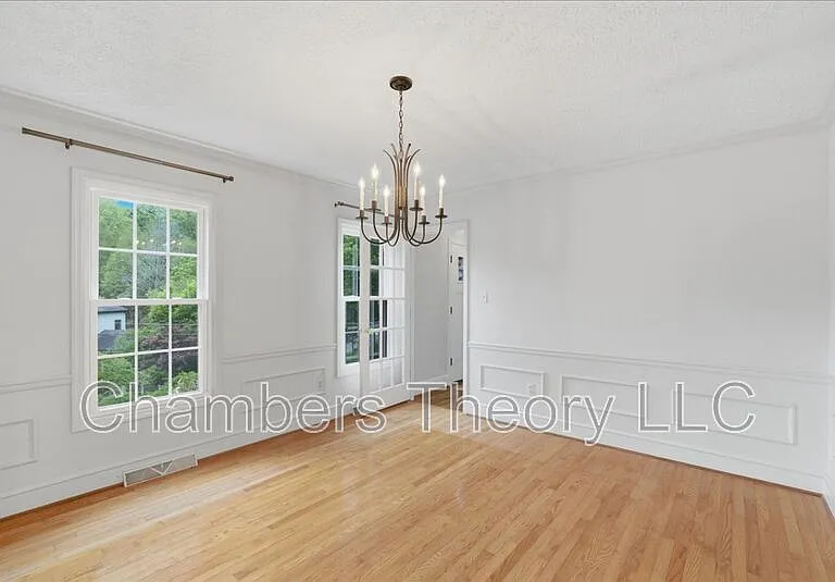 1436 Ironwood Dr — Photo 3