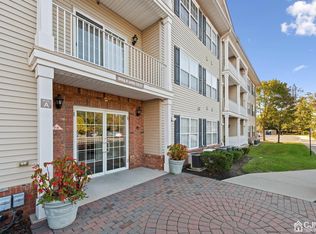 43 Liddle Ave, Edison, NJ 08837