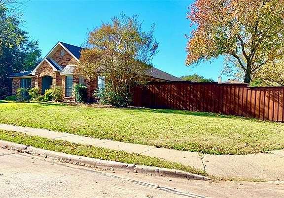 2nd image of 4917 Orchard Dr