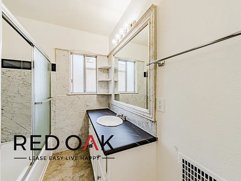 5317 Auckland Ave #4 — Photo 11