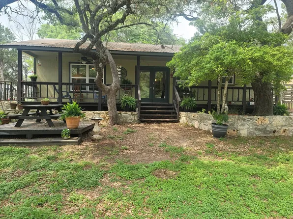 290 Cliffview Dr, Wimberley, TX 78676