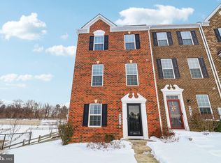 9934 New Pointe Dr, Upper Marlboro, MD 20774