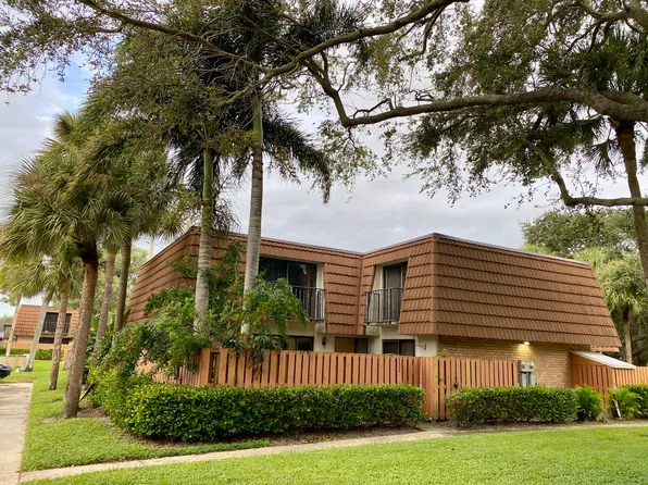 131 Heritage Way, West Palm Beach, FL 33407