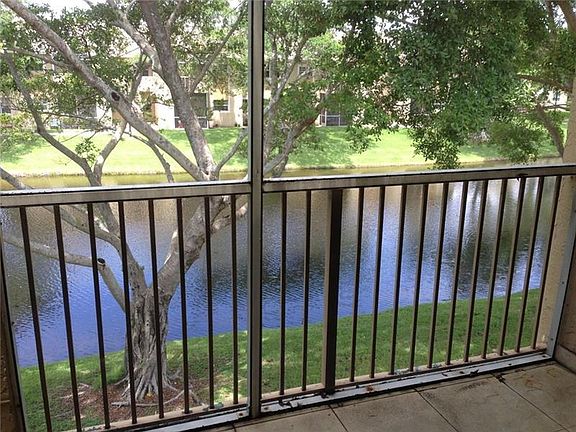 3rd image of 621 Cypress Lake Blvd #L
