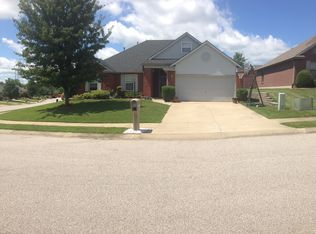 700 Oleander Ln, Evansville, IN 47712