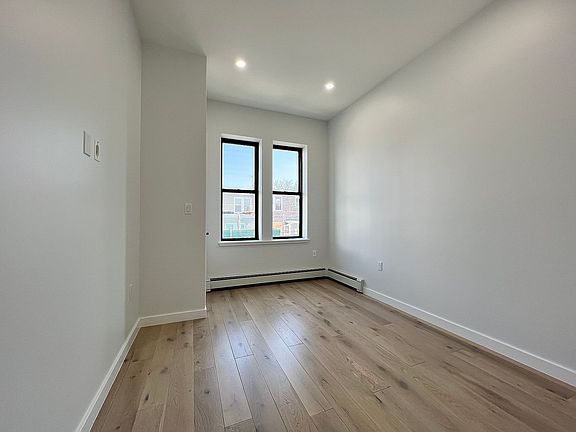 5th image of 50-23 45th St #1