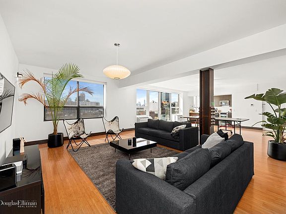 4th image of 5-43 48th Ave #8B