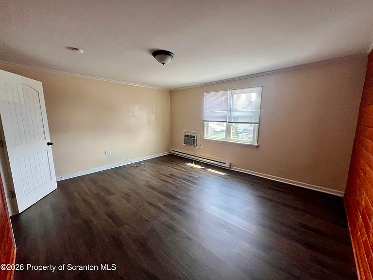 232 1/2 Butler St — Photo 17