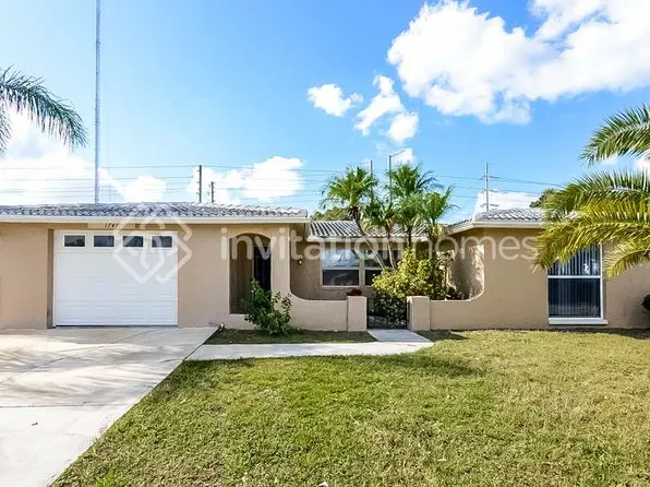 1741 Dartmouth Dr, Holiday, FL 34691