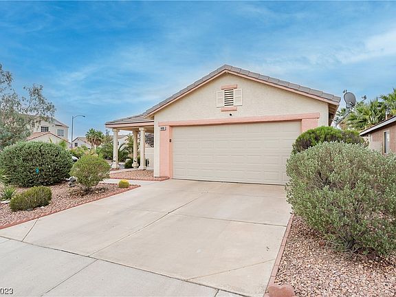 3rd image of 980 Moore Oaks Ct
