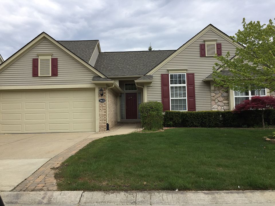 2nd image of 5621 Woodview Dr