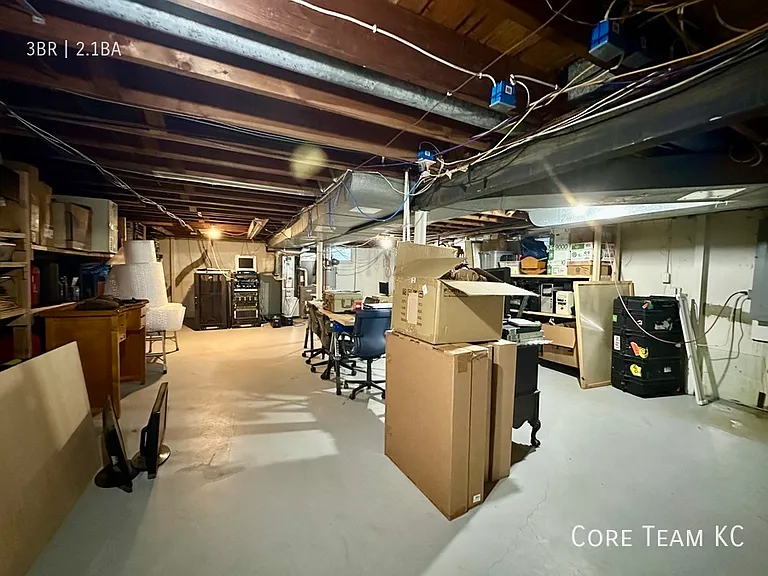 2308 W 104th St — Photo 22