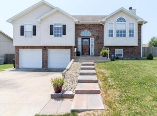 1210 Wildflower St, Warrensburg, MO 64093