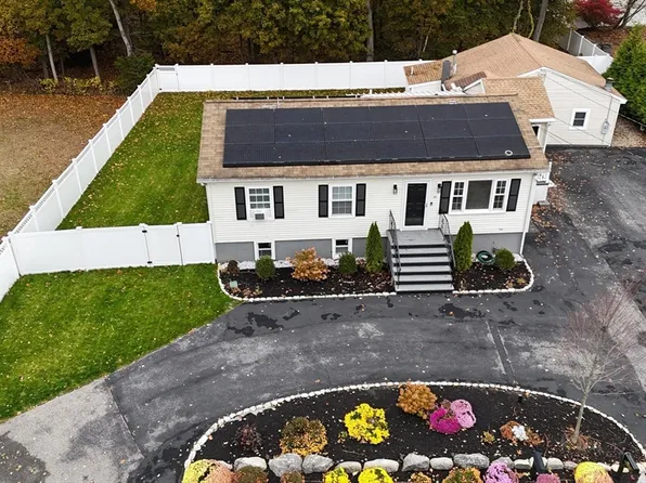 28 Greenwood Ave, Tewksbury, MA 01876