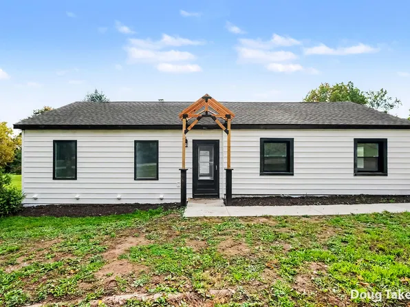 3565 Bayberry Dr NW, Grand Rapids, MI 49544