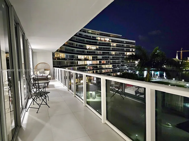 900 Bay Dr #524 — Photo 37