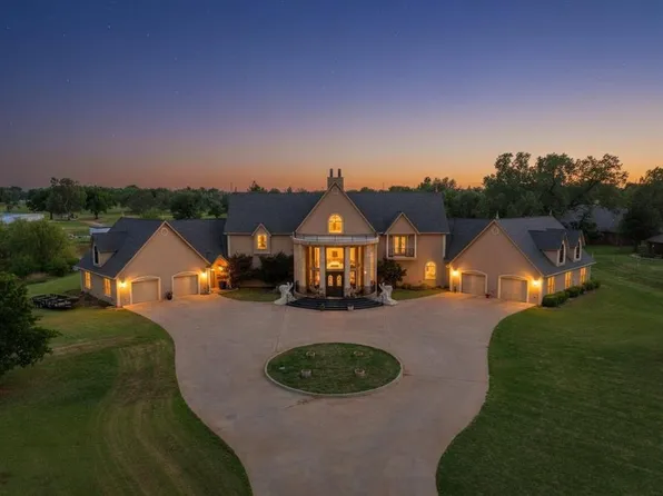 1801 W Carolina Ave, Chickasha, OK 73018
